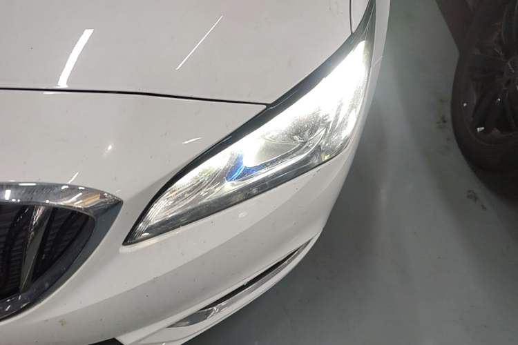 Used Buick Verano 2017 Sedan 15S Automatic Entry Model Left Front Headlight