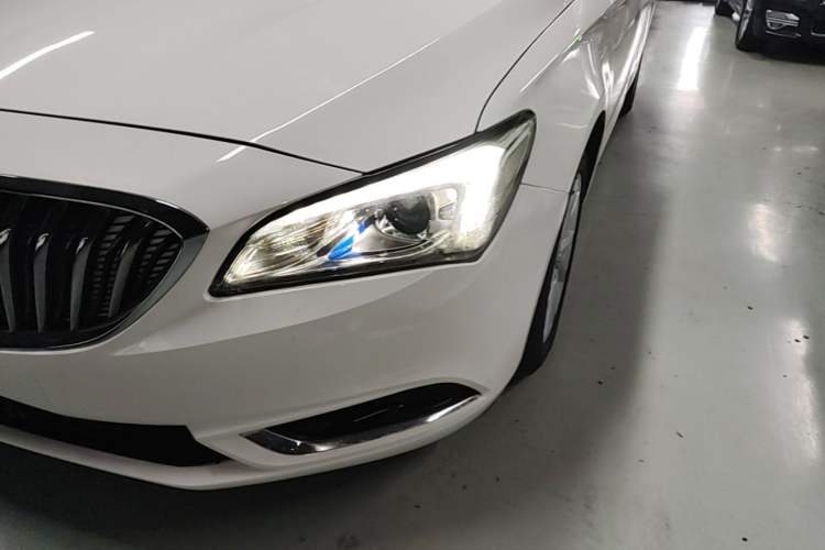 Used Buick Verano 2017 Sedan 15S Automatic Entry Model Left Front Headlight