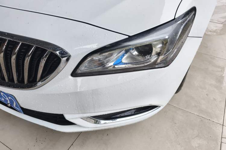 Used Buick Verano 2017 Sedan 15S Automatic Leading Model Left Front Headlight