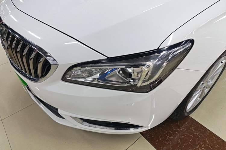 Used Buick Verano 2017 Sedan 15S Automatic Leading Model Left Front Headlight