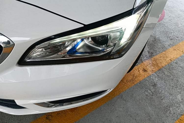 Used Buick Verano 2017 Sedan 15S Automatic Leading Model Left Front Headlight