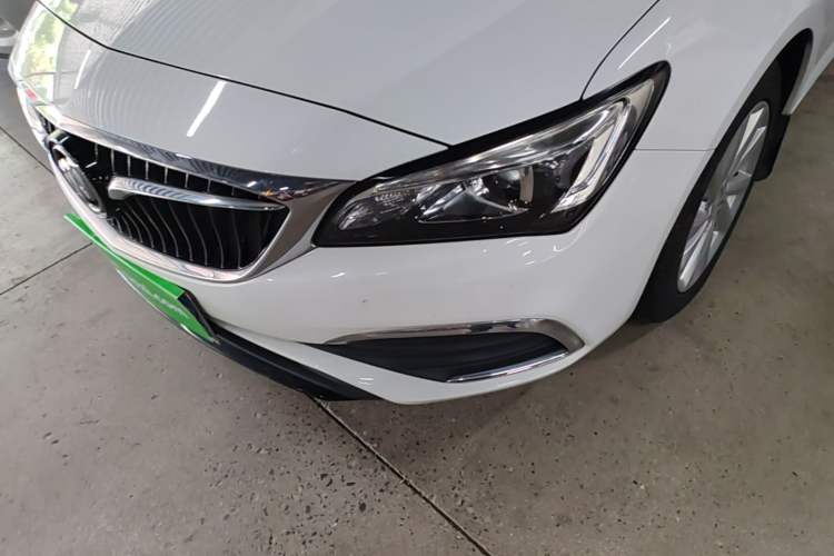 Used Buick Verano 2017 Sedan 15S Automatic Entry Model Left Front Headlight