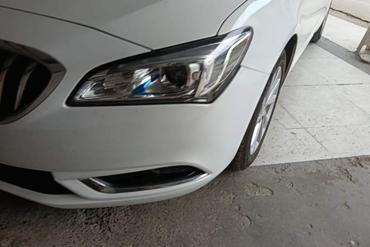Used Buick Verano 2017 Sedan 15S Automatic Leading Model Left Front Headlight