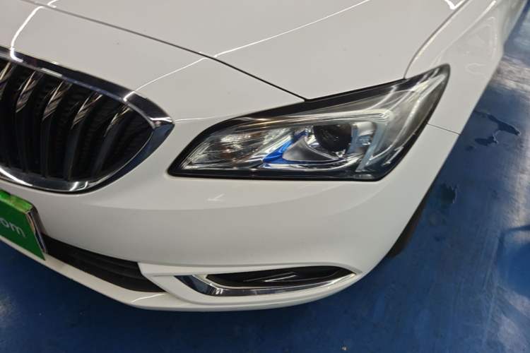 Used Buick Verano 2017 Sedan 15S Automatic Leading Model Left Front Headlight