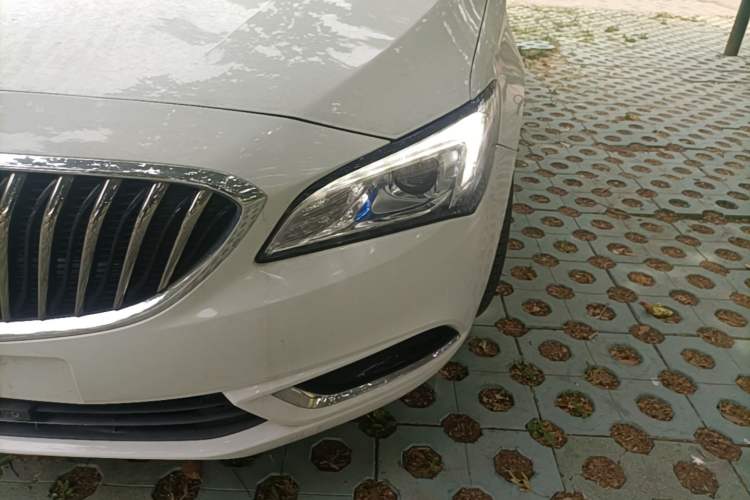Used Buick Verano 2017 Sedan 15S Manual Entry-Level Model Left Front Headlight