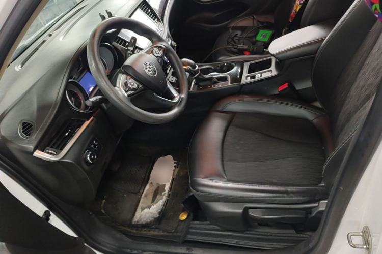 Used Buick Verano 2017 Sedan 20T Dual-Clutch Leading Model Left Front Seat