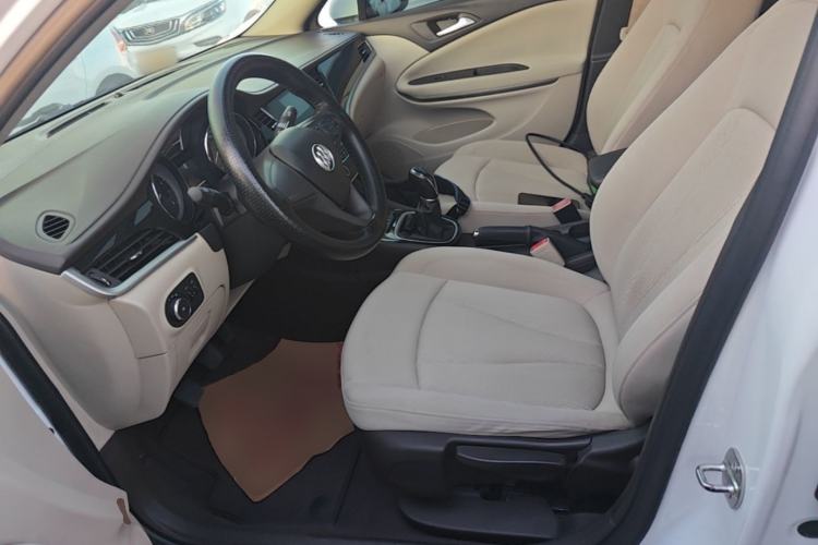 Used Buick Verano 2017 Sedan 15S Manual Entry-Level Model Left Front Seat