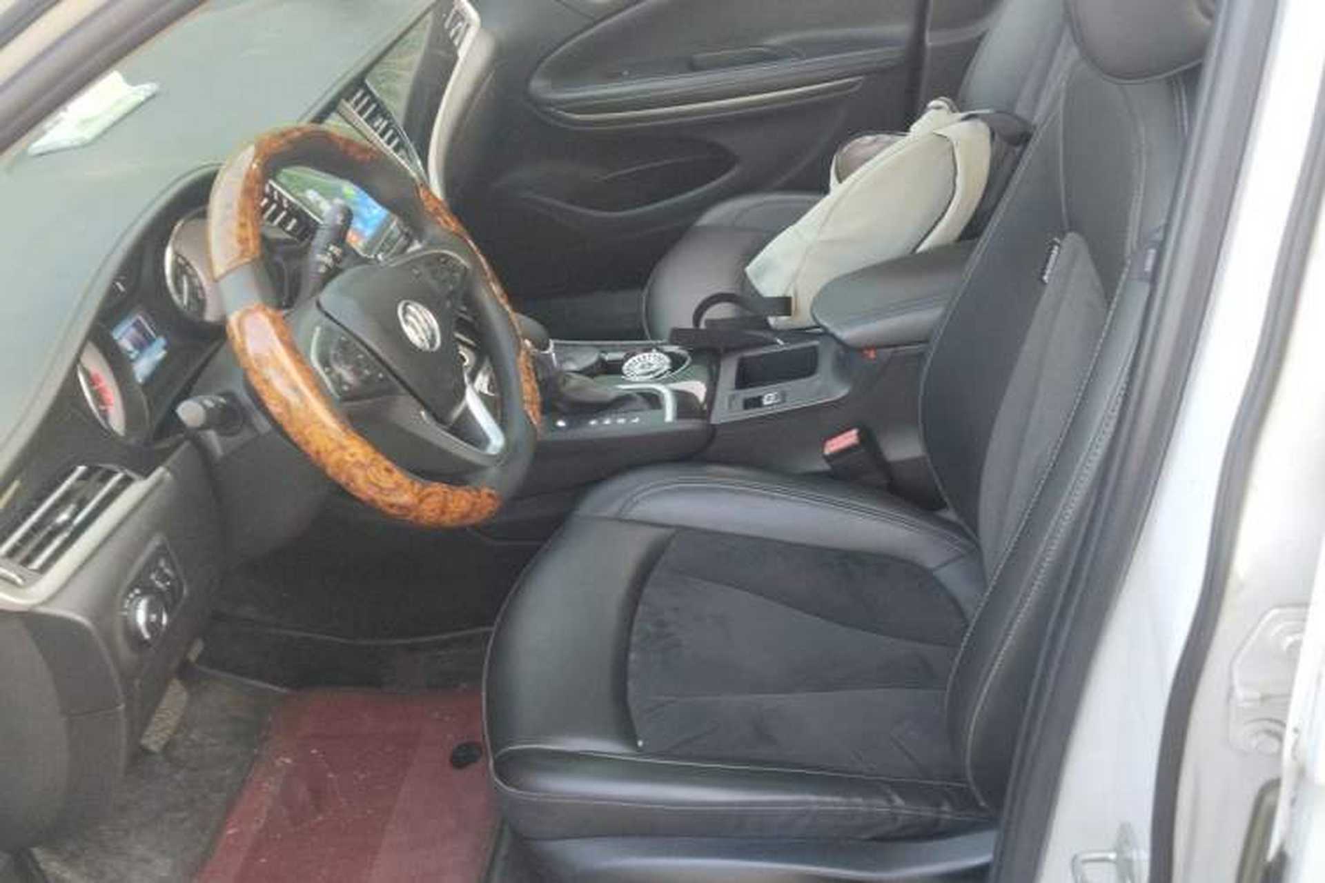 Used Buick Verano 2017 Sedan 20T Dual-Clutch Elite Model Left Front Seat