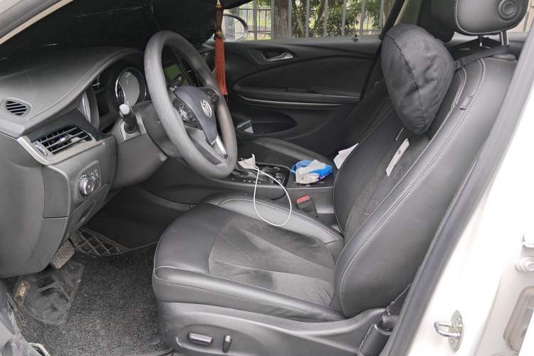 Used Buick Verano 2017 Sedan 20T Dual-Clutch Elite Model Left Front Seat