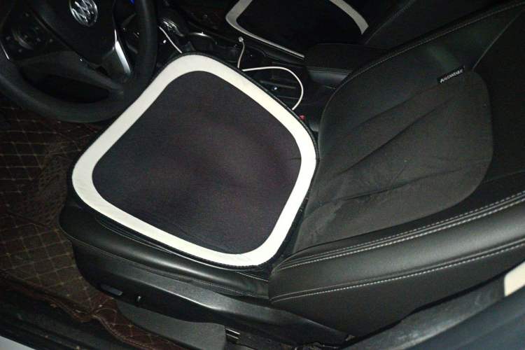 Used Buick Verano 2017 Sedan 20T Dual-Clutch Elite Model Left Front Seat