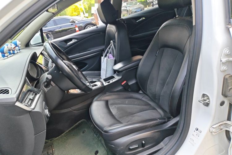 Used Buick Verano 2017 Sedan 20T Dual-Clutch Elite Model Left Front Seat