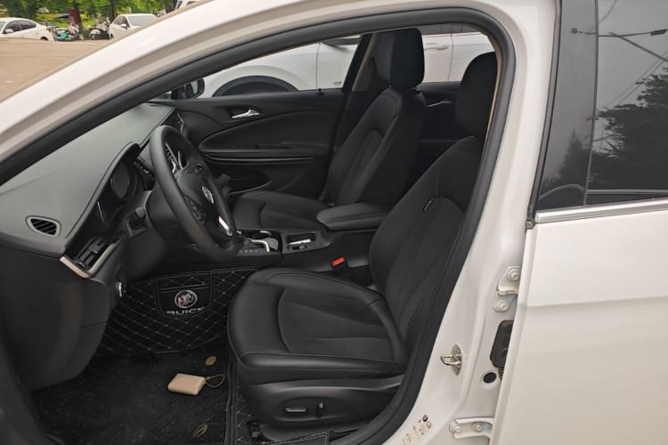 Used Buick Verano 2017 Sedan 20T Dual-Clutch Elite Model Left Front Seat
