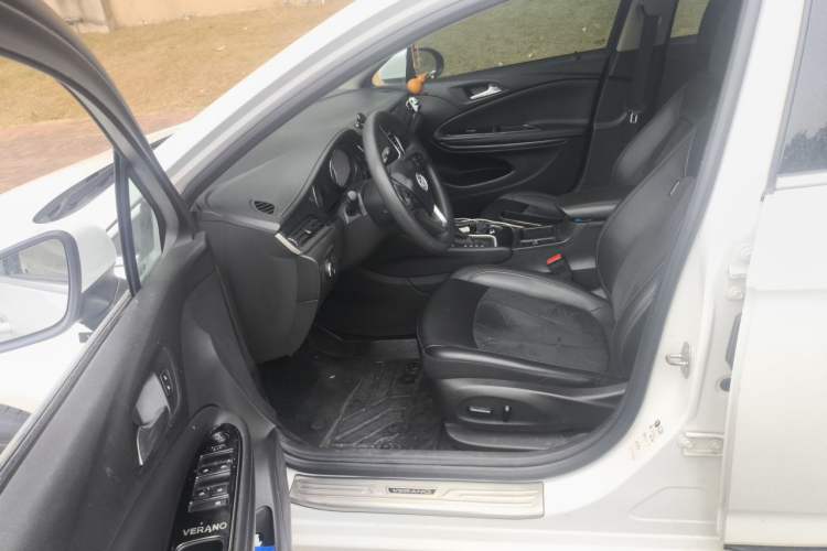 Used Buick Verano 2017 Sedan 20T Dual-Clutch Elite Model Left Front Seat