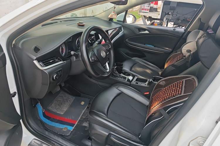 Used Buick Verano 2017 Sedan 20T Dual-Clutch Leading Model Left Front Seat