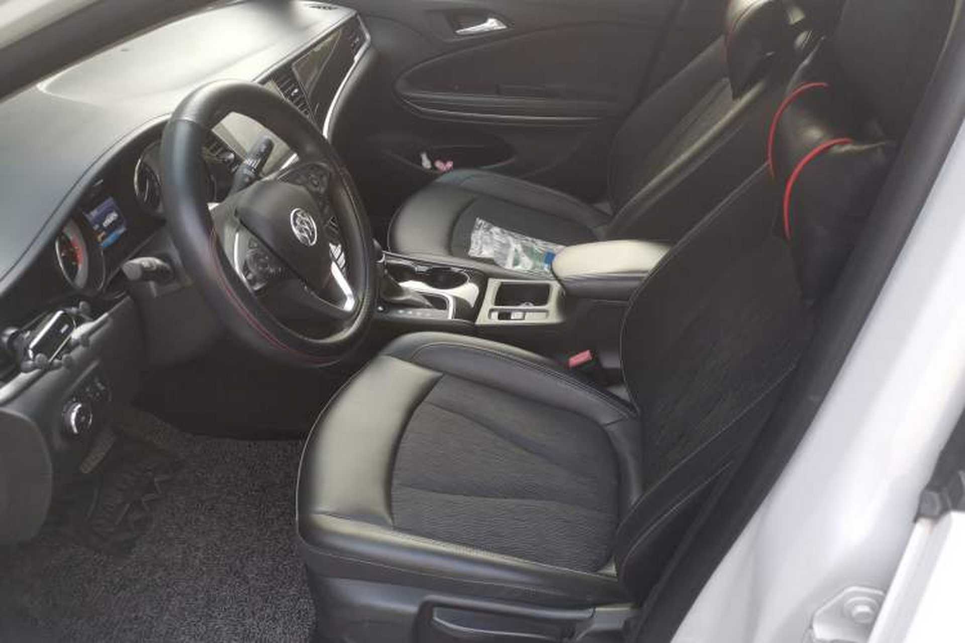 Used Buick Verano 2017 Sedan 20T Dual-Clutch Leading Model Left Front Seat