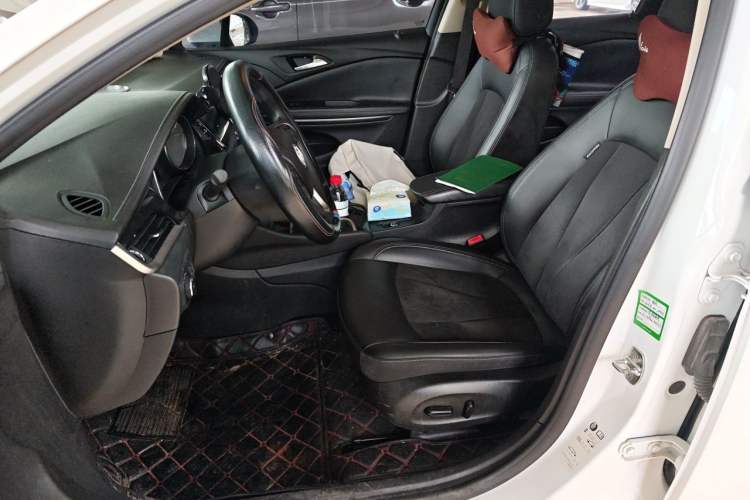 Used Buick Verano 2017 Sedan 20T Dual-Clutch Elite Model Left Front Seat