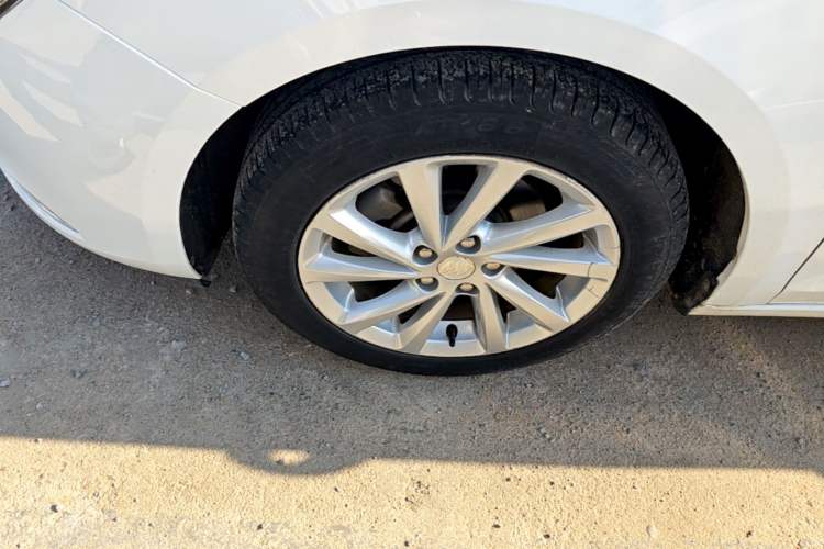 Used Buick Verano 2017 Sedan 15S Automatic Entry Model Left Front Wheel Hub