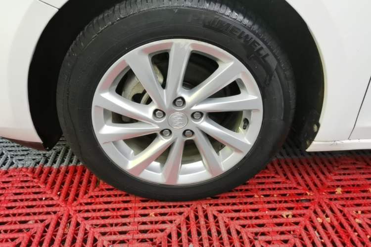 Used Buick Verano 2017 Sedan 15S Automatic Entry Model Left Front Wheel Hub