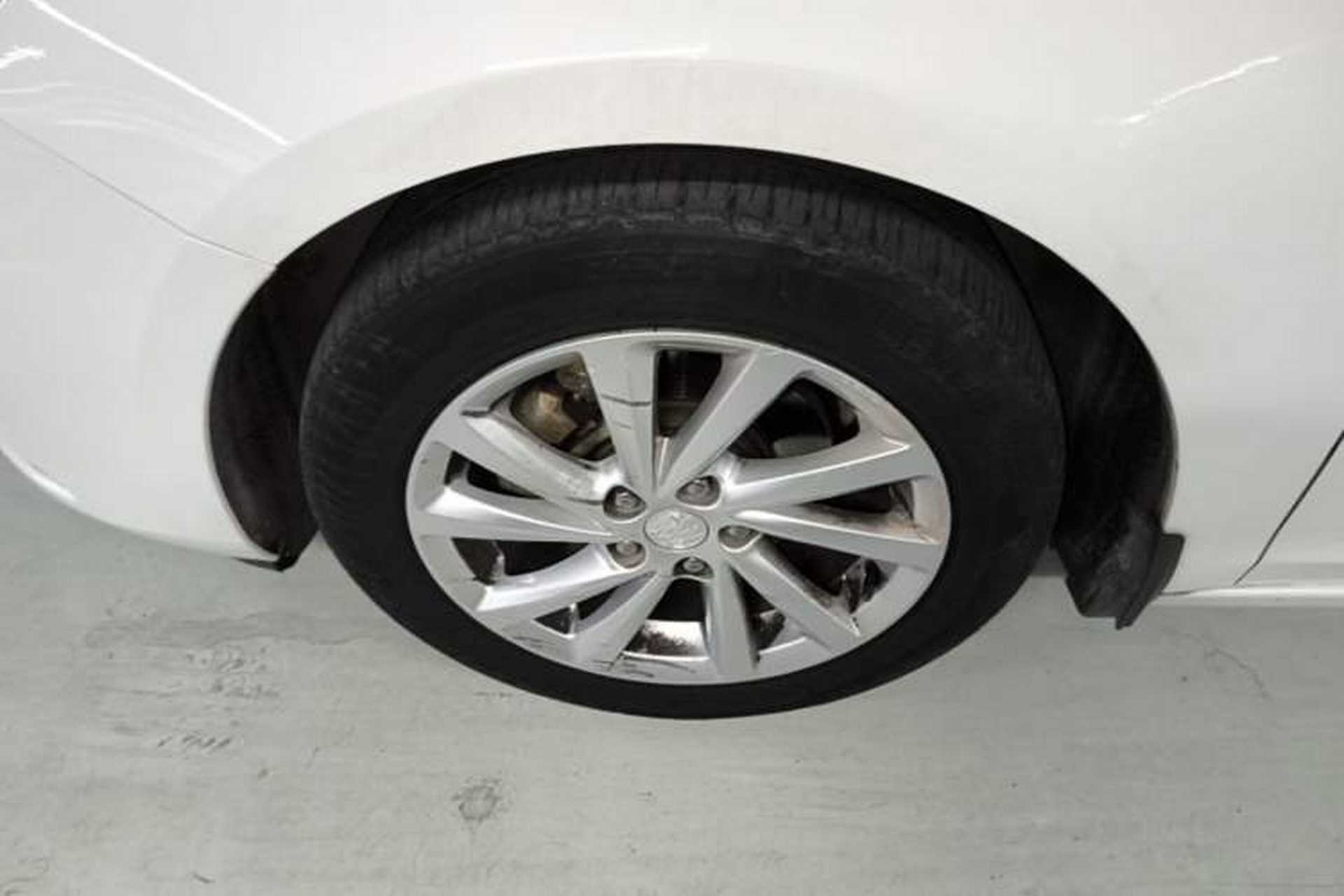 Used Buick Verano 2017 Sedan 15S Automatic Entry Model Left Front Wheel Hub