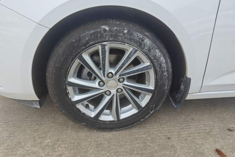 Used Buick Verano 2017 Sedan 15S Automatic Entry Model Left Front Wheel Hub