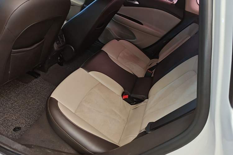 Used Buick Verano 2017 Sedan 15S Automatic Leading Model Left Rear Seat
