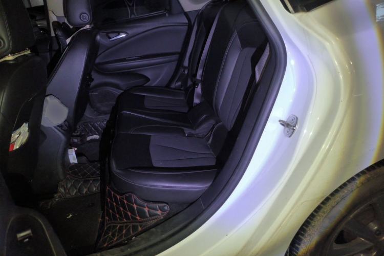 Used Buick Verano 2017 Sedan 20T Dual-Clutch Leading Model Left Rear Seat