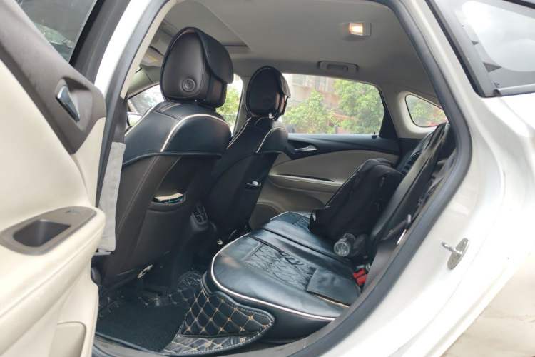 Used Buick Verano 2017 Sedan 15S Automatic Leading Model Left Rear Seat