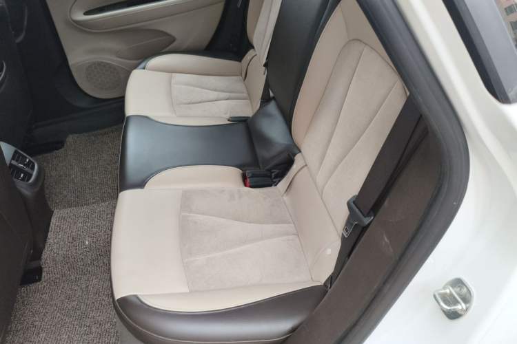 Used Buick Verano 2017 Sedan 15S Automatic Leading Model Left Rear Seat