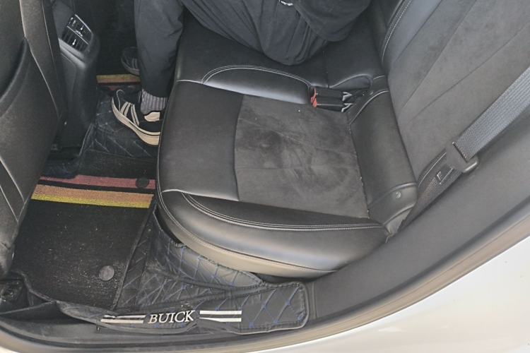 Used Buick Verano 2017 Sedan 20T Dual-Clutch Elite Model Left Rear Seat