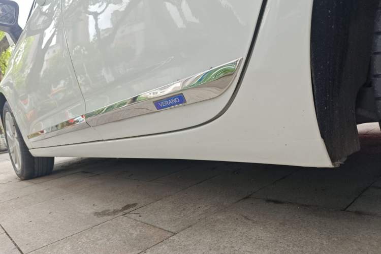 Used Buick Verano 2017 Sedan 15S Automatic Leading Model Left Side Sill