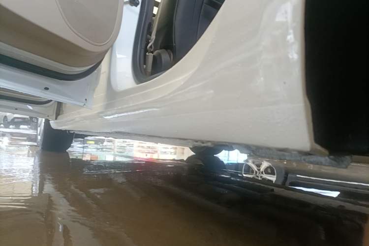 Used Buick Verano 2017 Sedan 15S Automatic Entry Model Left Side Sill