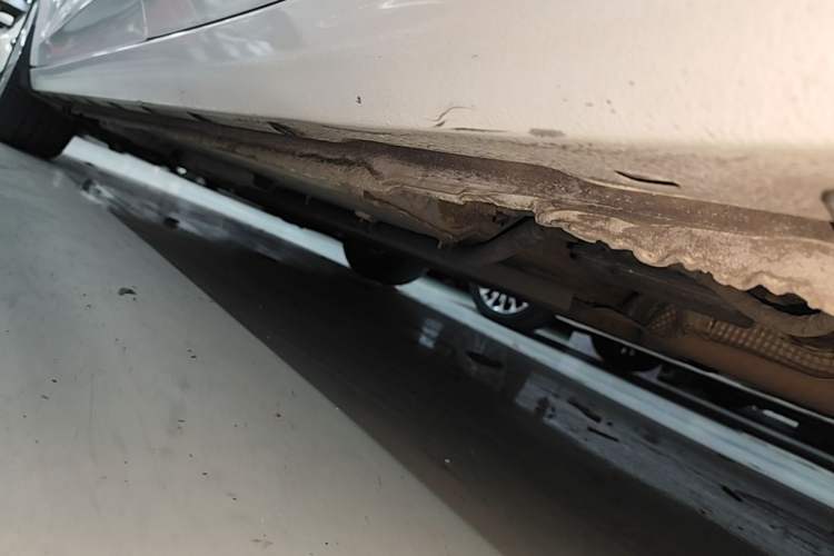 Used Buick Verano 2017 Sedan 15S Automatic Entry Model Left Side Sill