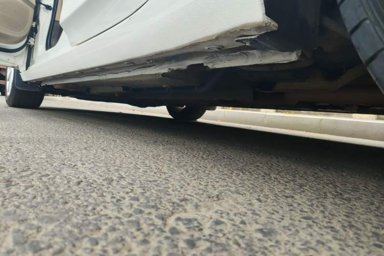 Used Buick Verano 2017 Sedan 15S Automatic Leading Model Left Side Sill