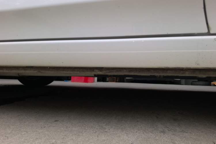 Used Buick Verano 2017 Sedan 15S Automatic Entry Model Left Side Sill