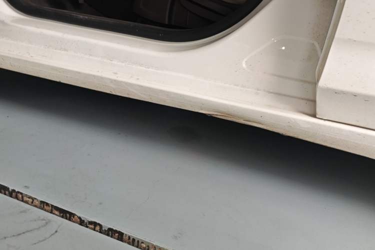 Used Buick Verano 2017 Sedan 15S Automatic Entry Model Left Side Sill