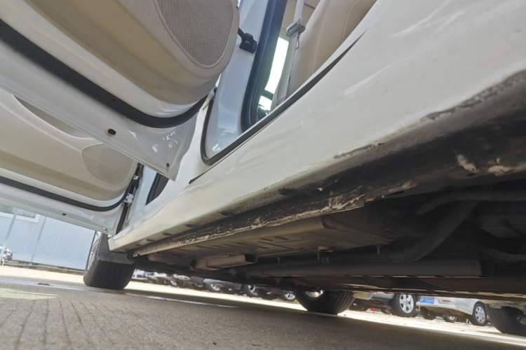 Used Buick Verano 2017 Sedan 15S Automatic Entry Model Left Side Sill