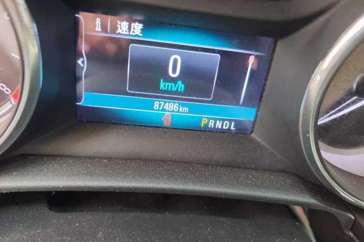Used Buick Verano 2017 Sedan 15S Automatic Leading Model Odometer Close Up