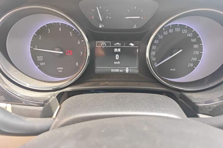Used Buick Verano 2017 Sedan 15S Manual Entry-Level Model Odometer Close Up