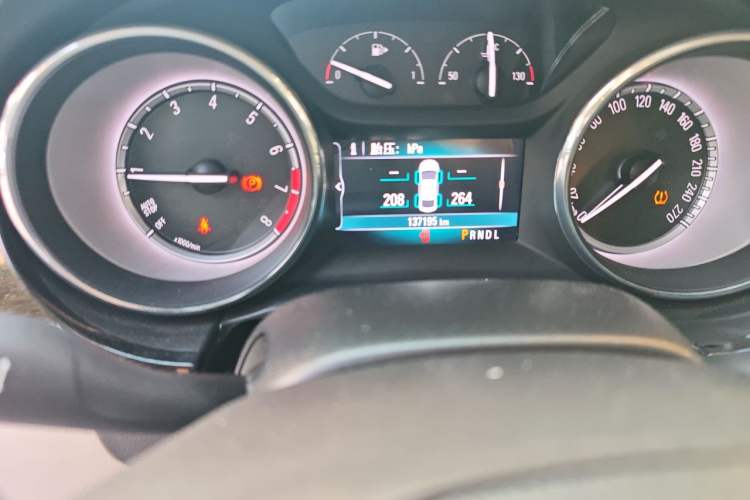 Used Buick Verano 2017 Sedan 15S Automatic Leading Model Odometer Close Up
