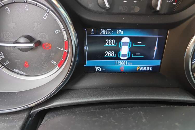 Used Buick Verano 2017 Sedan 15S Automatic Leading Model Odometer Close Up