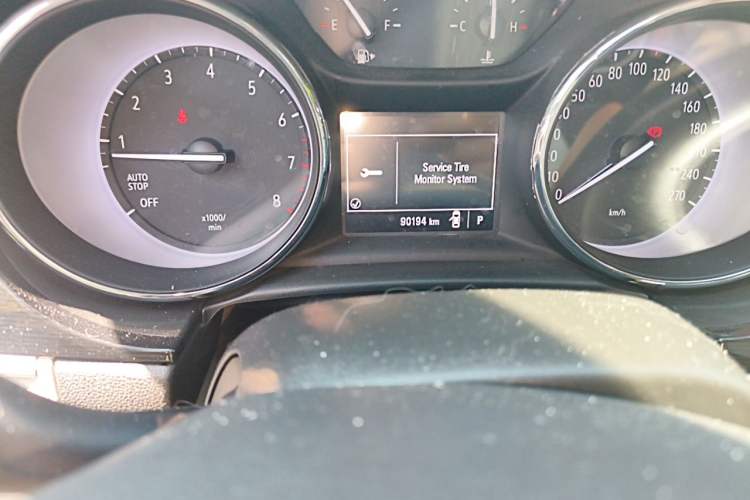Used Buick Verano 2017 Sedan 15S Automatic Entry Model Odometer Close Up