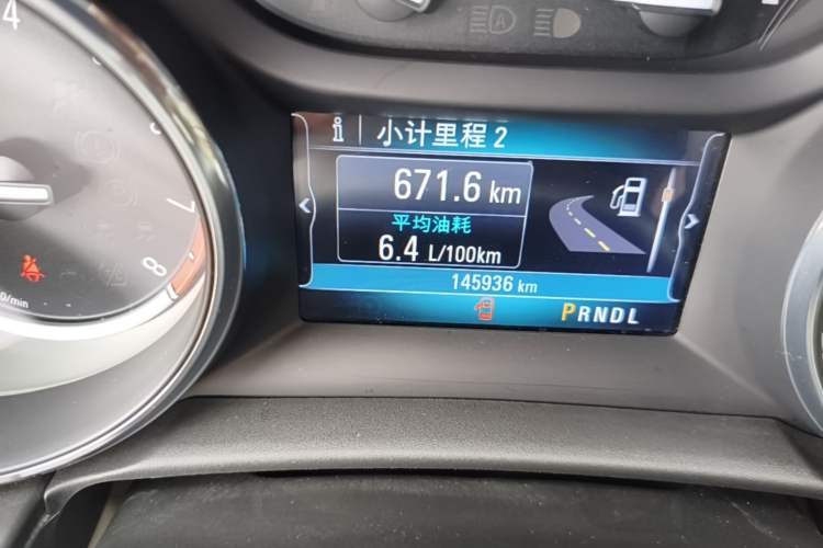 Used Buick Verano 2017 Sedan 15S Automatic Leading Model Odometer Close Up