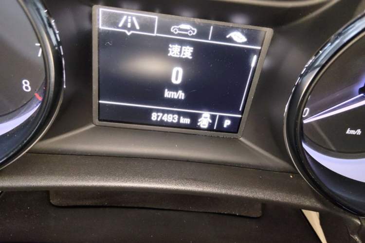 Used Buick Verano 2017 Sedan 15S Automatic Entry Model Odometer Close Up