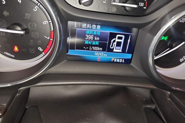 Used Buick Verano 2017 Sedan 20T Dual-Clutch Leading Model Odometer Close Up