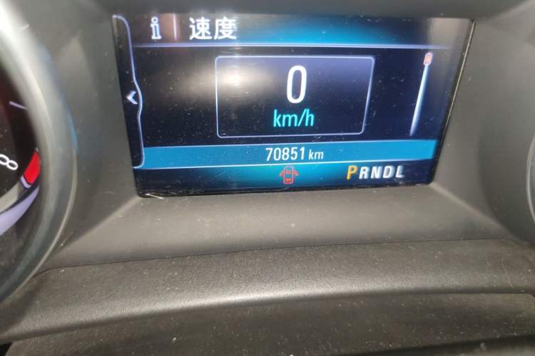 Used Buick Verano 2017 Sedan 20T Dual-Clutch Leading Model Odometer Close Up