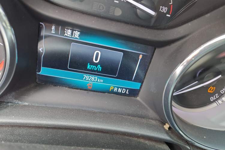 Used Buick Verano 2017 Sedan 15S Automatic Leading Model Odometer Close Up