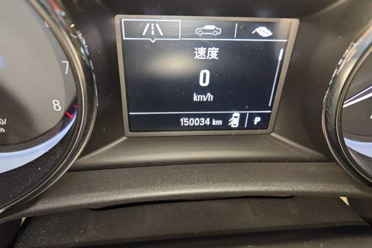 Used Buick Verano 2017 Sedan 15S Automatic Entry Model Odometer Close Up