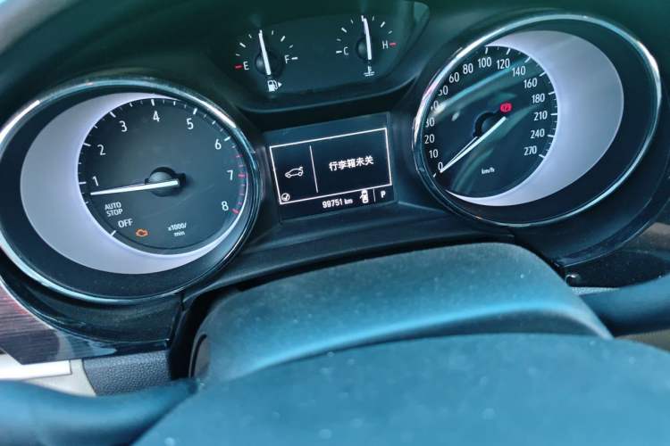 Used Buick Verano 2017 Sedan 15S Automatic Entry Model Odometer Close Up