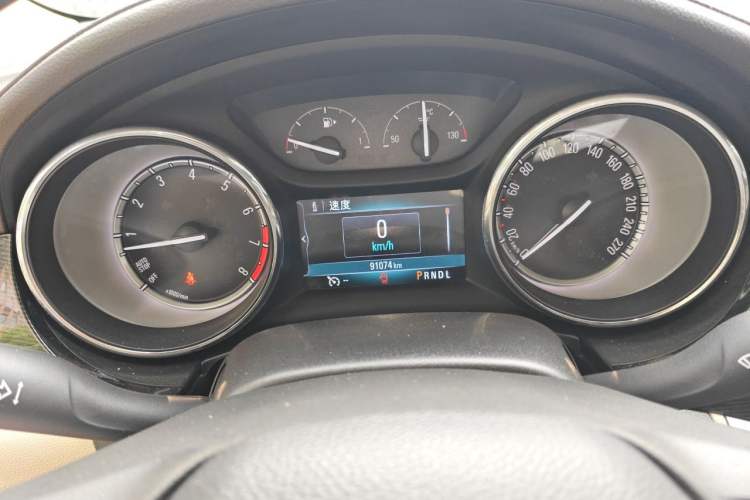 Used Buick Verano 2017 Sedan 15S Automatic Leading Model Odometer Close Up