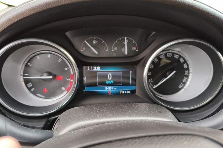 Used Buick Verano 2017 Sedan 15S Automatic Leading Model Odometer Close Up